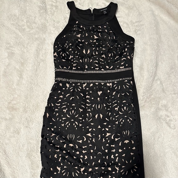 Form Fitting Black and Nude Cocktail Dress - Picture 1 of 4